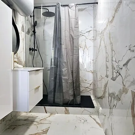 L'elegant 3p, 2ch, 2sdb, Clim, Wifi Gratuit, Parking Prive Lägenhet Cannes